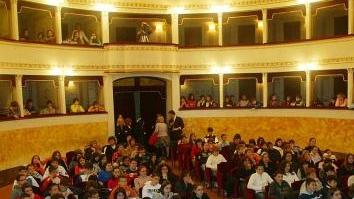 L’interno del teatro Pacini