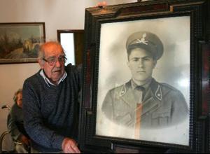 Ritrovano la tomba dello zio morto in guerra: «Ora ti riportiamo a casa»