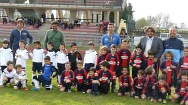 I ragazzi della nuova scuola calcio e del Monmurialdo allo stadio Mariotti