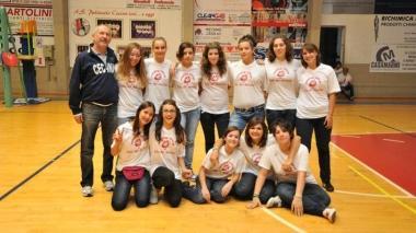 Le ragazze dell’under 14 del Volley Cecina allenate da Gianluca Bertini