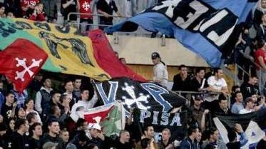 <b>TIFOSI</b> I supporter pisani in Curva Nord