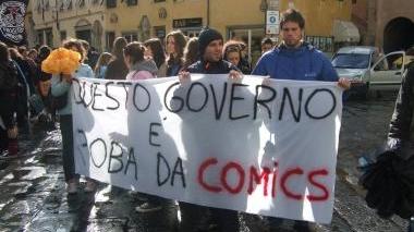 Genovese solidale con studenti e insegnanti