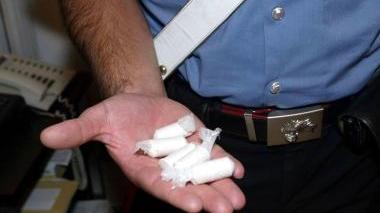 Ottanta gli involucri di cocaina scoperti