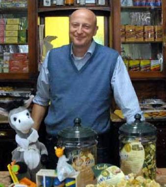 Giovanni Steckli storico titolare del Caff&egrave; degli Svizzeri 