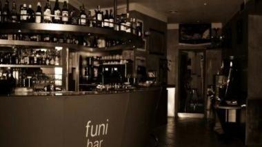 Il bancone del Funi Bar