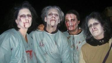 Un gruppo in maschera per la festa di Halloween a Borgo a Mozzano