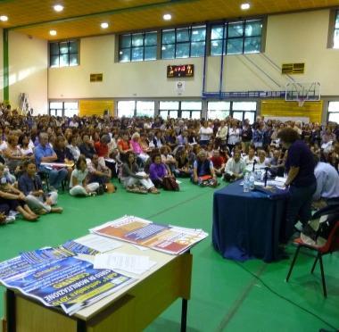 Docenti in assemblea e studenti in autogestione 