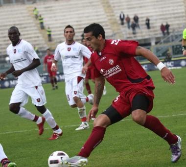 <b>TANQUE.</b> Gaston Cellerino in azione nel match di ieri: largentino &egrave; stato preferito a Tomas per sostituire Ciccio Tavano     