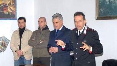 Un momento della conferenza stampa dei carabinieri sugli arresti dei finti agenti segreti