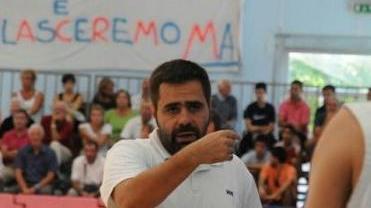 Il coach Marchini e sopra il play Biancani