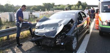 <b>INCIDENTE. </b>Rilievi della Stradale (Foto darchivio) 