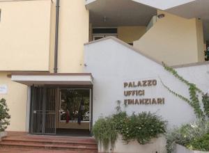 Sì all'accordo anti-evasori ma non mancano le critiche