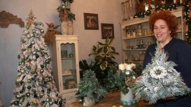 Elena Mazzetti nel suo negozio il “Giardino delle fate”
