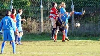 Un momento della partita tra Arci Cotone e Crocetta disputata sul campo di Fiorentina