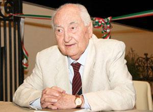 E' morto Dino Carlesi, poeta e critico