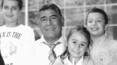 A sinistra Alessio Neri con la cugina Benedetta e il fratello Alessandro