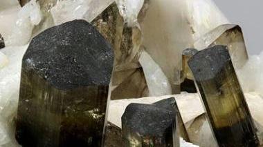Alcuni preziosi minerali dell’Elba presto in mostra a San Piero