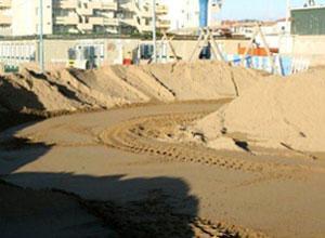 Motocross sulla spiaggia ai Canottieri