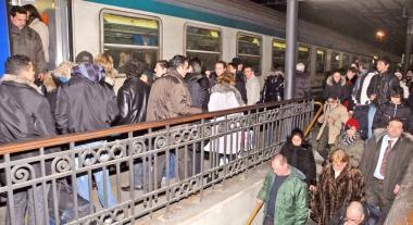 TRENI - ARRIVI E PARTENZE