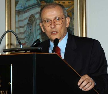 <b>LO STUDIO.</b> Gianni Lamioni presidente Camcom 