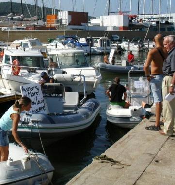 <b>FIUMARA </b>In attesa del nuovo regolamento del Comune  