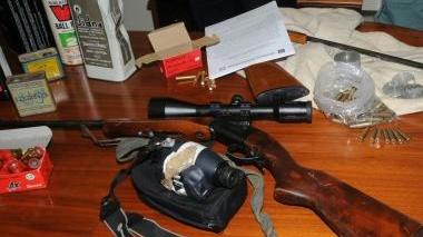 La polizia provinciale mostra il materiale sequestrato