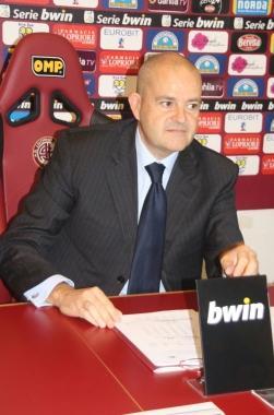 <b>DIRETTORE GENERALE. </b>Giovanni Gardini, prima stagione da dirigente nel Livorno Calcio ed eletto ora nel settore tecnico della Federazione. A sinistra il presidente amaranto Aldo Spinelli 