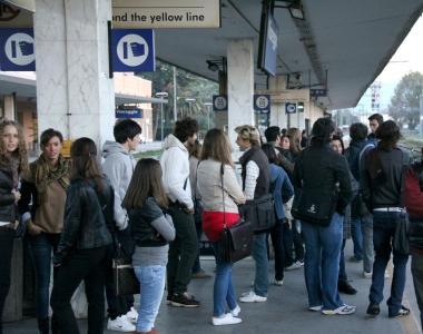 <strong>DISAGI.</strong> Pendolari alla stazione ferroviaria