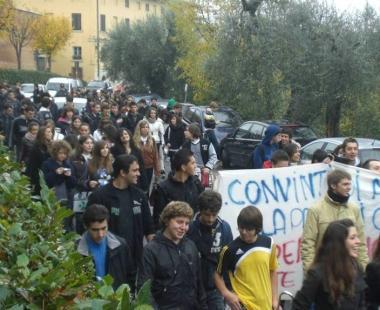 Un momento del corteo di protesta organizzato nei giorni scorsi 