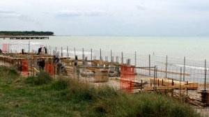 Vada, il cemento sul mare sarà demolito