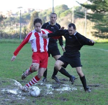Unazione della partita Montescudaio - Stella Rossa Volterra del campionato amatori     
