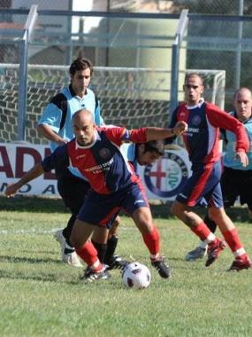 Michele Guzzardo sulla palla 