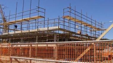 <strong>CANTIERI.</strong> Una casa in costruzione a Forte (a sinistra)