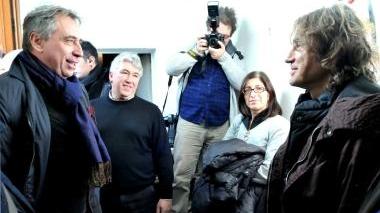 Ligabue con il sindaco Cosimi e gli studenti ai 4 Mori