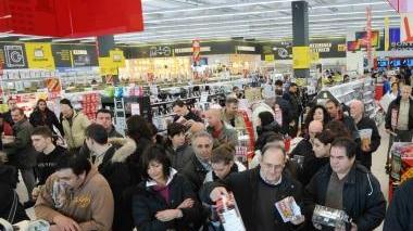 Alcune immagini della inaugurazione del megastore Comet nella zona industriale Pip 3 di Pontedera