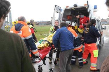 Il trentenne di Livorno mentre viene soccorso