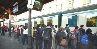 TRENI - ARRIVI E PARTENZE