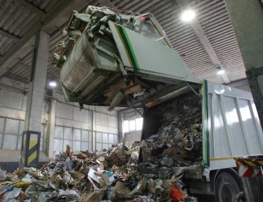 Limpianto per la lavorazione del compost allinterno della discarica Geofor      