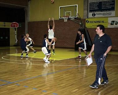 Coach Baldini dirige lallenamento della Tecnoseal         