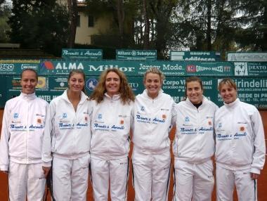 Da sinistra: Kustova, Dentoni, Mel, Balsamo, Romoli e Camerin 