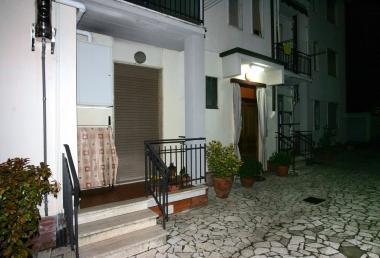 Il condominio di via Trento dove abita la famiglia Noka