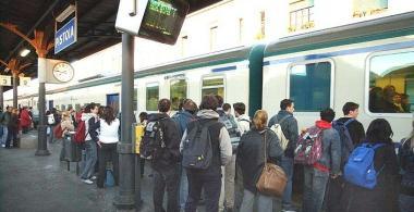 TRENI - ARRIVI E PARTENZE