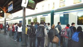 TRENI - ARRIVI E PARTENZE