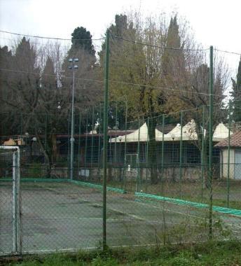 Baby gang danneggia la sede estiva del circolo Arci
