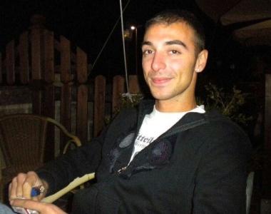«Ora siamo vicini alla tua famiglia»