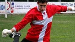 Il portiere Poli al rinvio