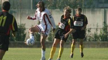<b>IL NEO ACQUISTO</b> Collini in azione in una partita di qualche anno fa quando vestiva la casacca della squadra Cuoiocappiano