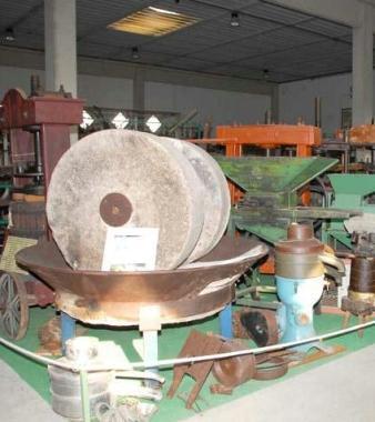 Alcuni oggetti esposti al museo del lavoro  
