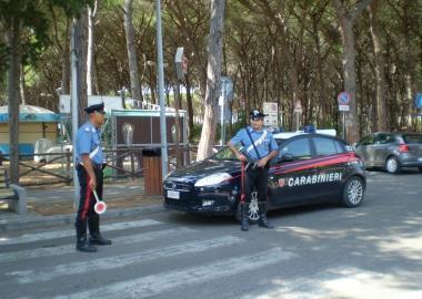 Un posto di blocco dei carabinieri   
