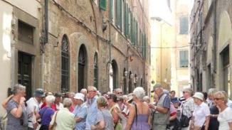 Turisti in centro storico